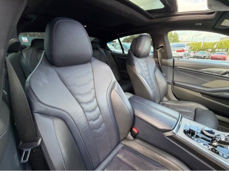 2020 BMW 8 Series - thumbnail 14