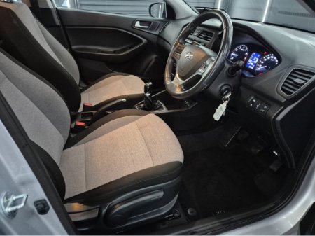 2016 Hyundai i20 - thumbnail 11