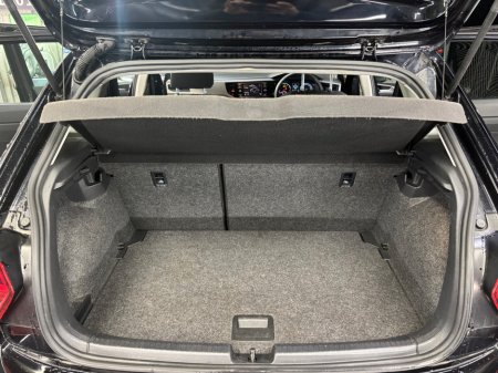 2018 Volkswagen Polo 1.0 TSI 65HP Trendline €12,950 thumbnail