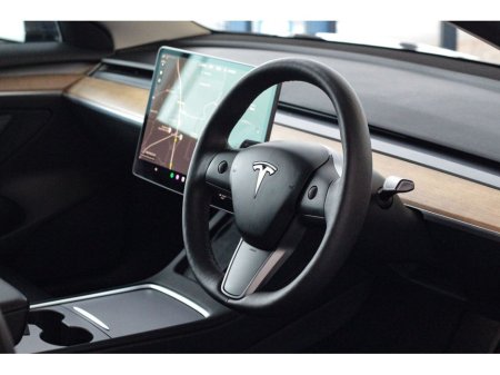 2022 Tesla Model 3 Long Range AWD €28,899 thumbnail