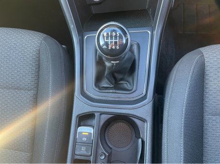 2016 Volkswagen Touran CL BLUEMOTION 2.0 TDI MANUAL 6SPEED FWD 150 5DR €13,950 thumbnail