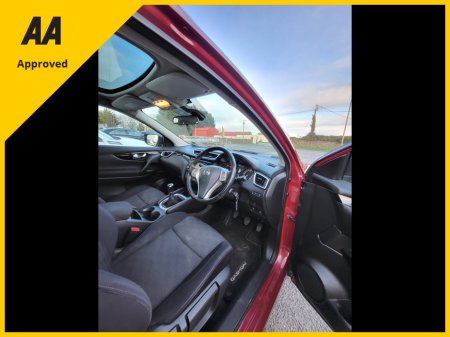 2016 Nissan Qashqai - thumbnail 3