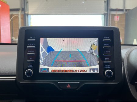 2022 Toyota Yaris - thumbnail 16