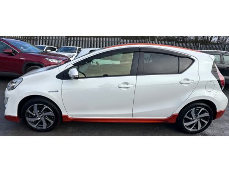 2017 Toyota Aqua - thumbnail 7