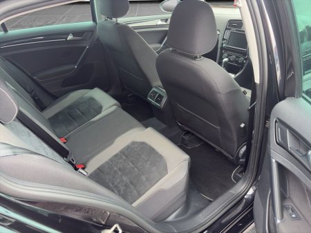 2017 Volkswagen Golf “Practical on the outside, spicy on the inside.” €17,888 thumbnail