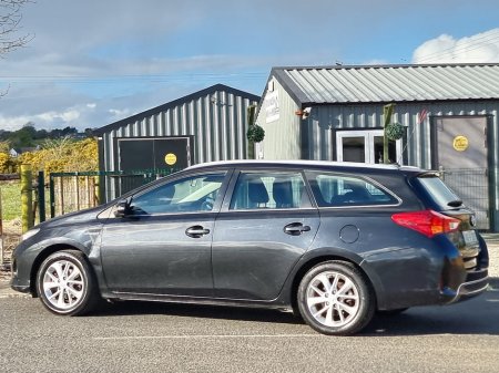 2014 Toyota Auris - thumbnail 14