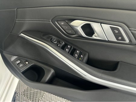 2021 BMW 3 Series - thumbnail 7
