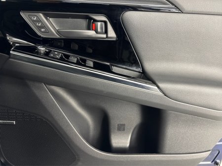 2024 Subaru Solterra - thumbnail 24