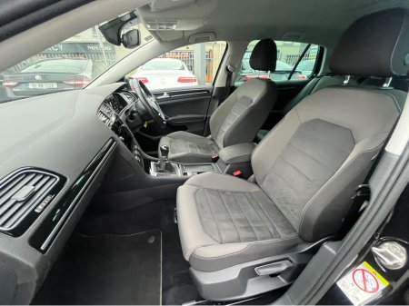 2019 Volkswagen Golf - thumbnail 25