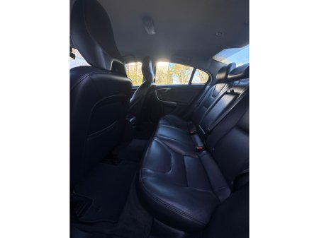 2017 Volvo S60 - thumbnail 25