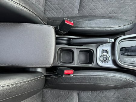 2019 Suzuki Vitara 1.4 BOOSTERJET 4WD ALLGRIP SZ5 AUTO 140 BHP €14,950 thumbnail