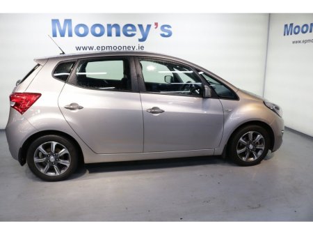 2020 Hyundai ix20 DELUXE 1.2L PETROL HATCHBACK €15,295 thumbnail