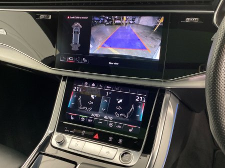 2023 Audi Q8 S-Line Quattro €75,500 thumbnail