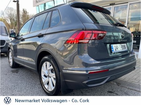 2024 Volkswagen Tiguan - thumbnail 16