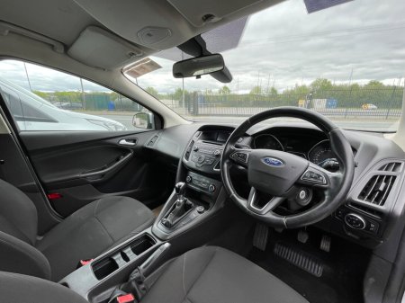2016 Ford Focus - photo 7