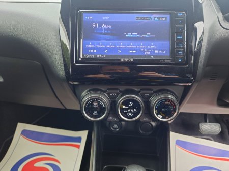 2017 Suzuki Swift - thumbnail 13