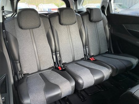 2019 Peugeot 5008 1.5 BlueHDi 130bhp Allure Auto €24,900 thumbnail