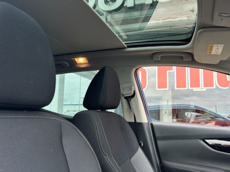 2018 Nissan Qashqai - thumbnail 16