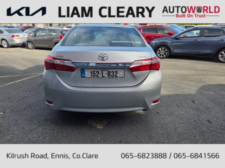 2015 Toyota Corolla - thumbnail 6