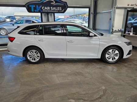 2021 Skoda Octavia - thumbnail 3