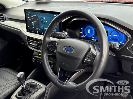 2022 Ford Focus - thumbnail 8