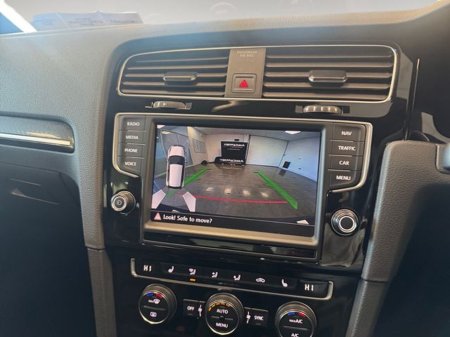 2016 Volkswagen Golf - thumbnail 14