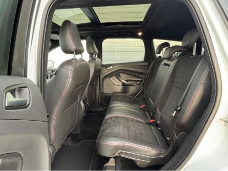 2018 Ford Kuga 1.5 TDCI 120PS ST-LINE - Sunroof thumbnail