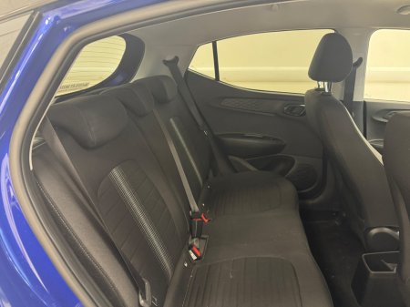 2022 Hyundai i10 i10 Deluxe Plus w.2 Tone Roof €17,950 thumbnail