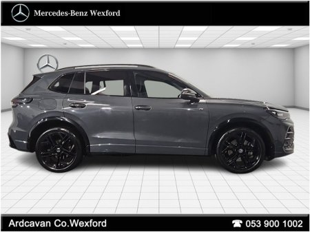 2025 Volkswagen Tiguan 2.0TDI R-Line 150BHP DSG €57,950 thumbnail