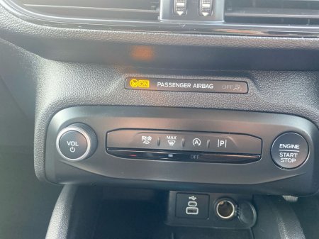 2022 Ford Focus - thumbnail 18