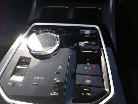 2025 BMW 7 Series - thumbnail 10