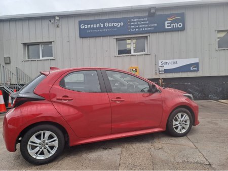 2022 Toyota Yaris 1.0 LUNA 4DR €17,950