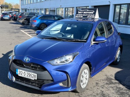 2021 Toyota Yaris - thumbnail 5