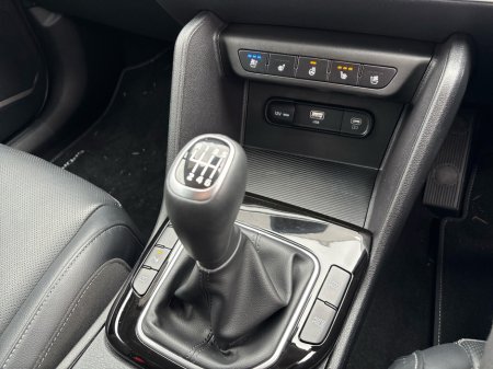 2025 Kia Sportage - thumbnail 13