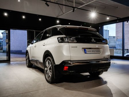 2022 Peugeot 3008 - thumbnail 4