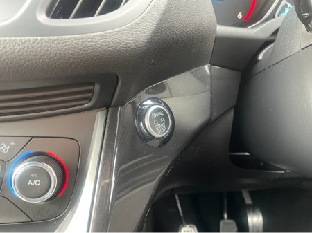 2019 Ford Kuga 1.5 120PS FWD 4DR ST-LINE €11,950 thumbnail