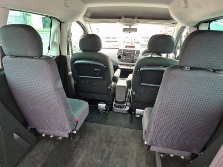 2017 Peugeot Partner - thumbnail 13