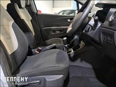 2019 Renault Captur - thumbnail 26