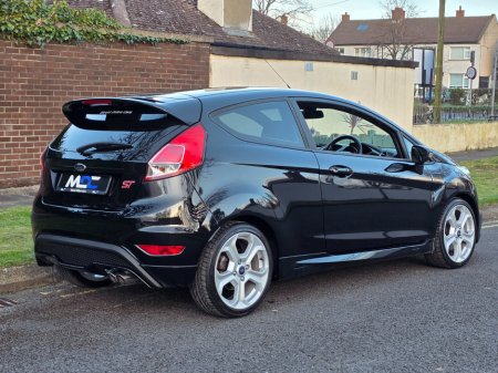 2014 Ford Fiesta - thumbnail 8