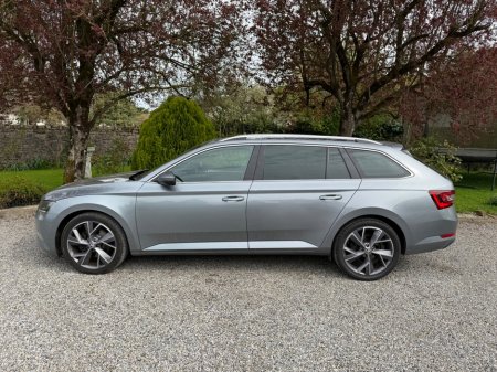 2017 Skoda Superb - thumbnail 5