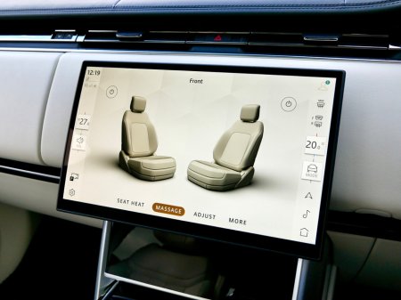 2025 Land Rover Range Rover SWB 3.0 I6 PHEV Autobiography €159,950 thumbnail