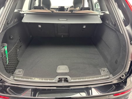 2026 Volvo XC60 - thumbnail 9