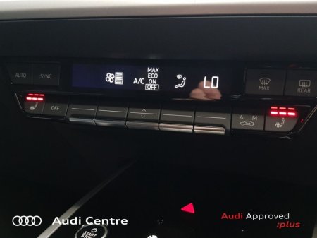 2025 Audi Q4 e-tron 45 SPORT (Large battery) €50,999 thumbnail