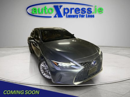 2021 Lexus IS 300 h Panoramic Sunroof VERSION L
