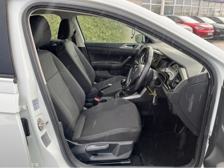2020 Volkswagen Polo COMFORTLINE 1.0 PETROL MANUAL €15,950 thumbnail