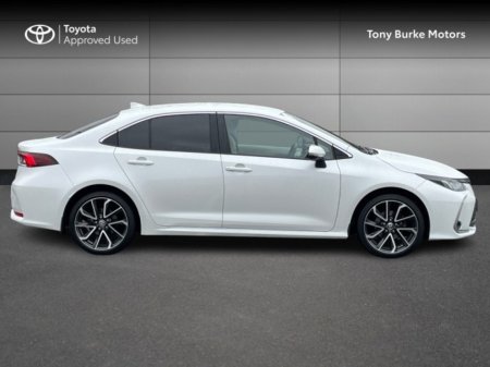 2024 Toyota Corolla Saloon - Top Spec SOL Edition - 1.8 Hybrid - Automatic - 1 Owner - 1 Free Service @ 45,000km // Remote Central Locking // Front Electric Windows // Rear Electric Windows // Electric Mirrors // Heated €33,699