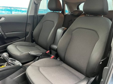 2017 Audi A1 S-LINE PACK 1.0 TFSI // FULL SERVICE HISTORY // NEW 17" ALLOYS // PARKING SENSORS €15,450 thumbnail