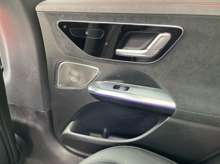 2022 Mercedes-Benz AMG AMG EQE 43 4MATIC Premium Plus €59,950 thumbnail