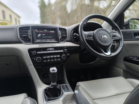 2018 Kia Sportage - thumbnail 15