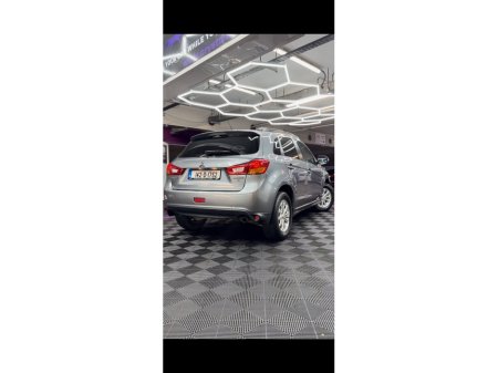 2014 Mitsubishi ASX - view 3